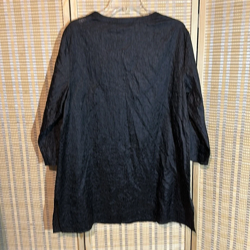 Chico's Black Tunic Length 3/4 Sleeve Crinkly Button Down Satin Blouse 2 Medium - Picture 10 of 16